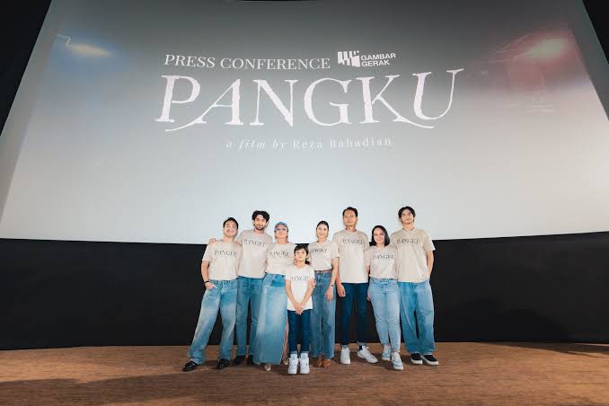 pangku-sutradara-reza-rahadian.jpeg